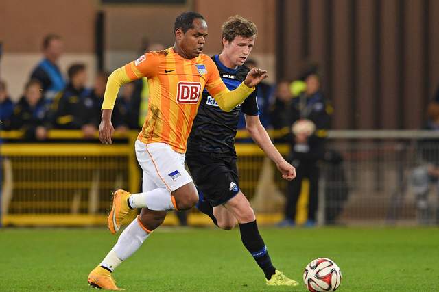 马尚沃特斯合砍42分 广东力克浙江开季两连胜